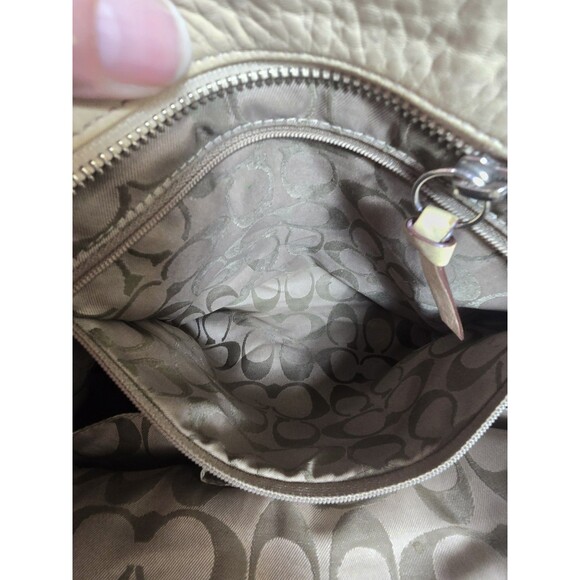 Vintage Coach Legacy Pebbled Leather Tote – Style L043-5056 – Creamy Buttery Tan - Picture 10 of 16